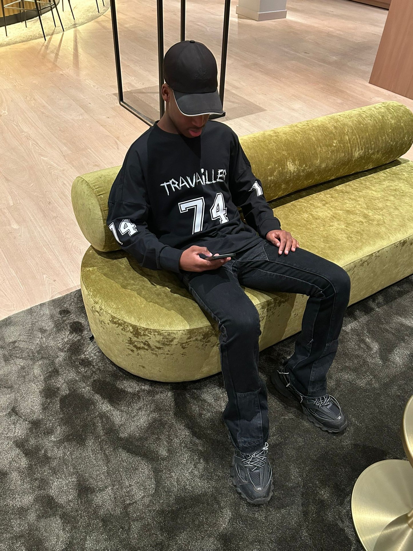 VARSITY LONGSLEEVE