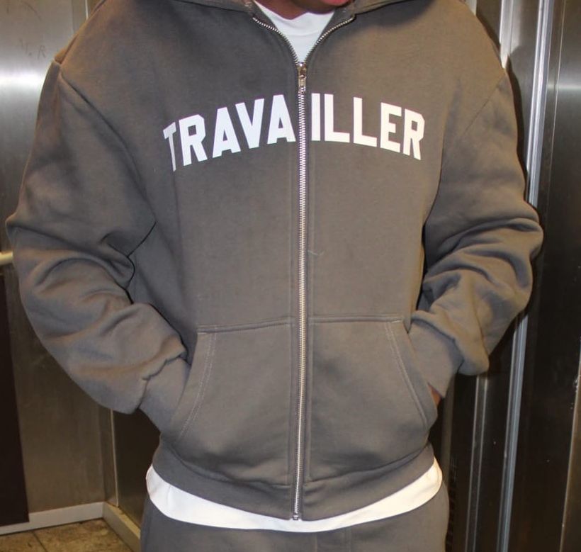 CURVED LOGO ZIP UP