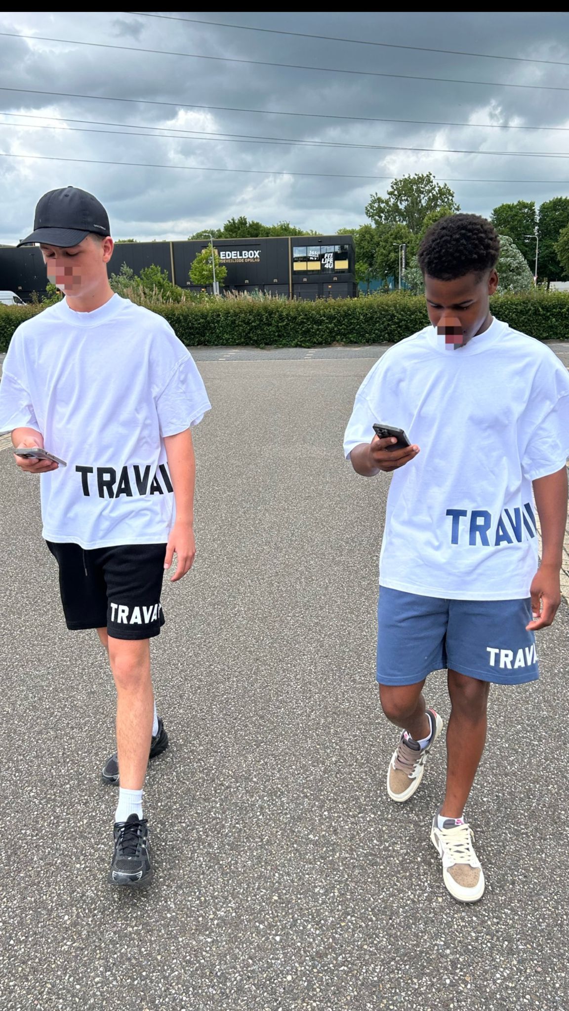 BLACK TRAVA SUMMERSET